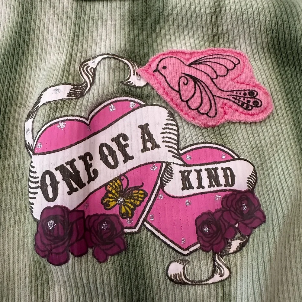 The Children’s Place Tie Dye One Of A Kind Graphic Tee in Green Size 18 Months